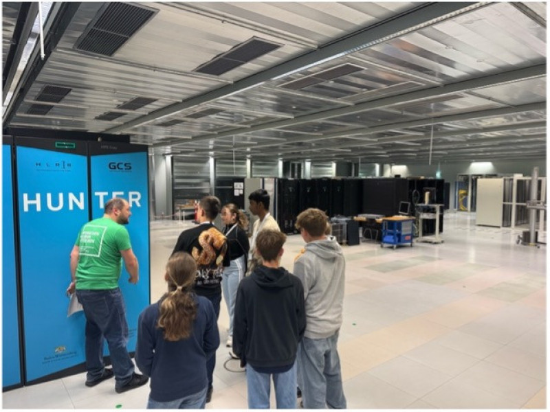 IT-Profilklasse zu Gast beim H&ouml;chstleistungsrechenzentrum Stuttgart
